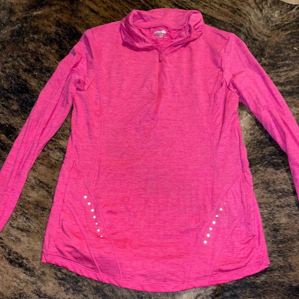 Avia dry fit never worn xs